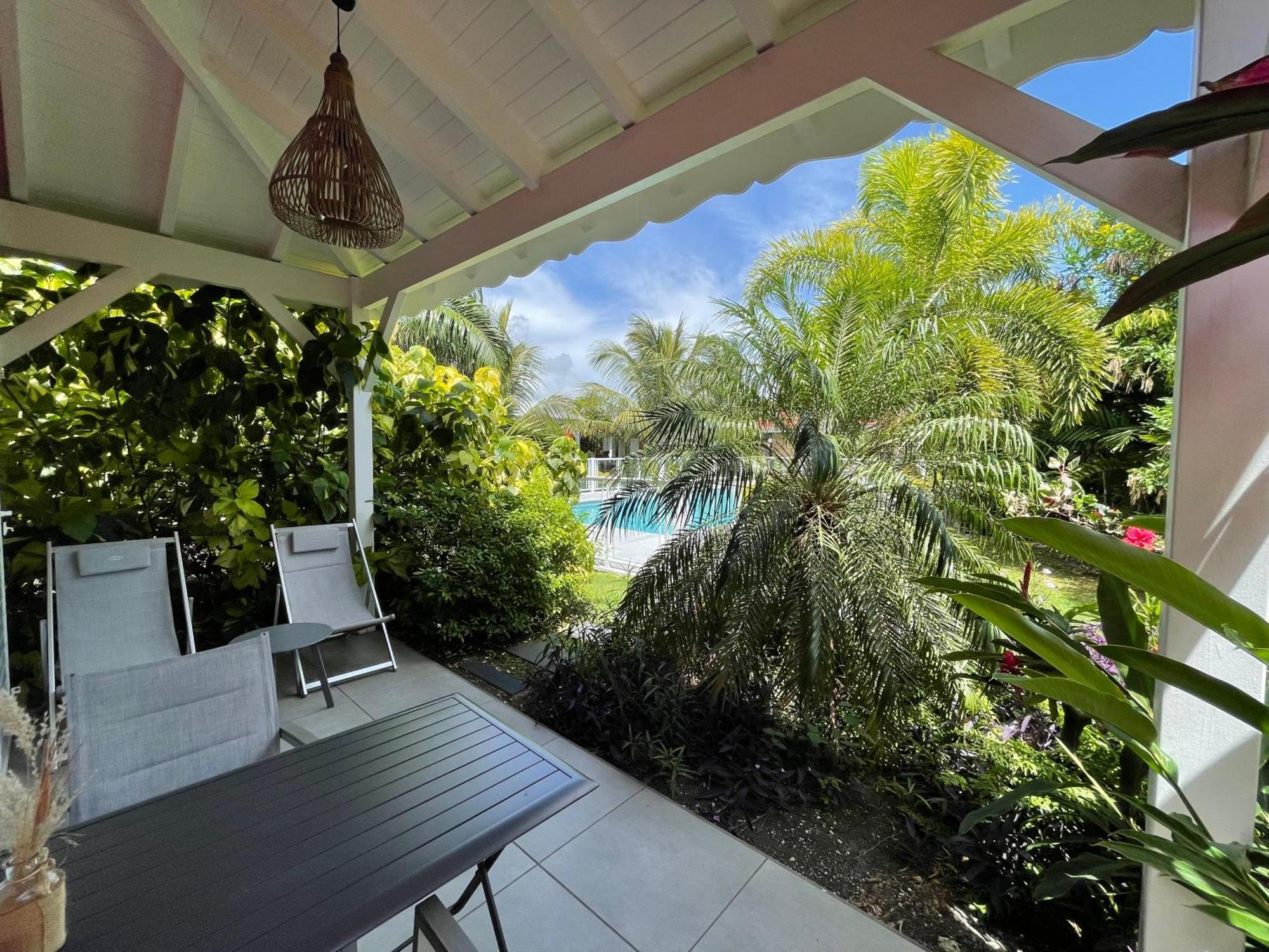 Hotel & Villa Le Cocotel Saint-Francois  Room photo