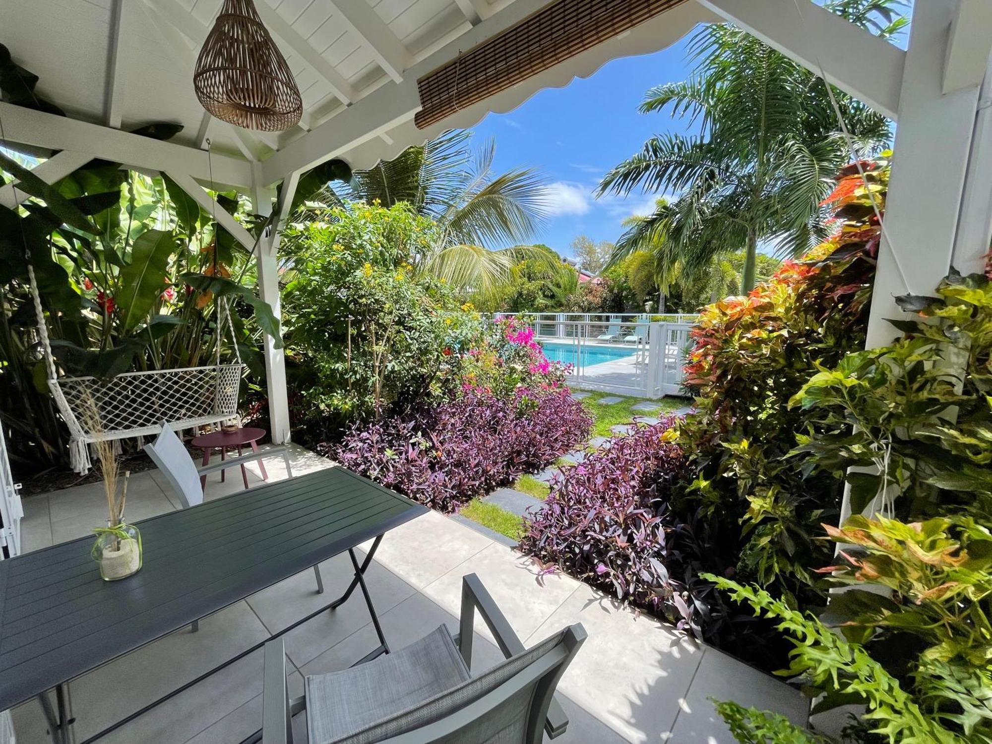 Hotel & Villa Le Cocotel Saint-Francois  Room photo